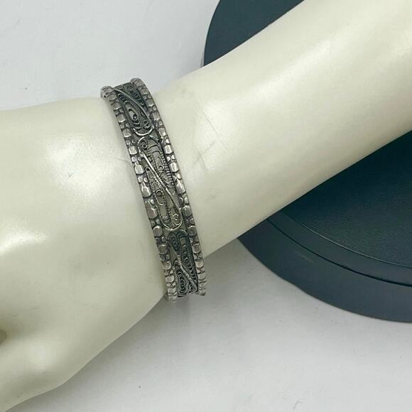 Sterling Silver Signed Open Filigree Nugget Border Cuff Bracelet 31 grams, 7.5” - Picture 1 of 11